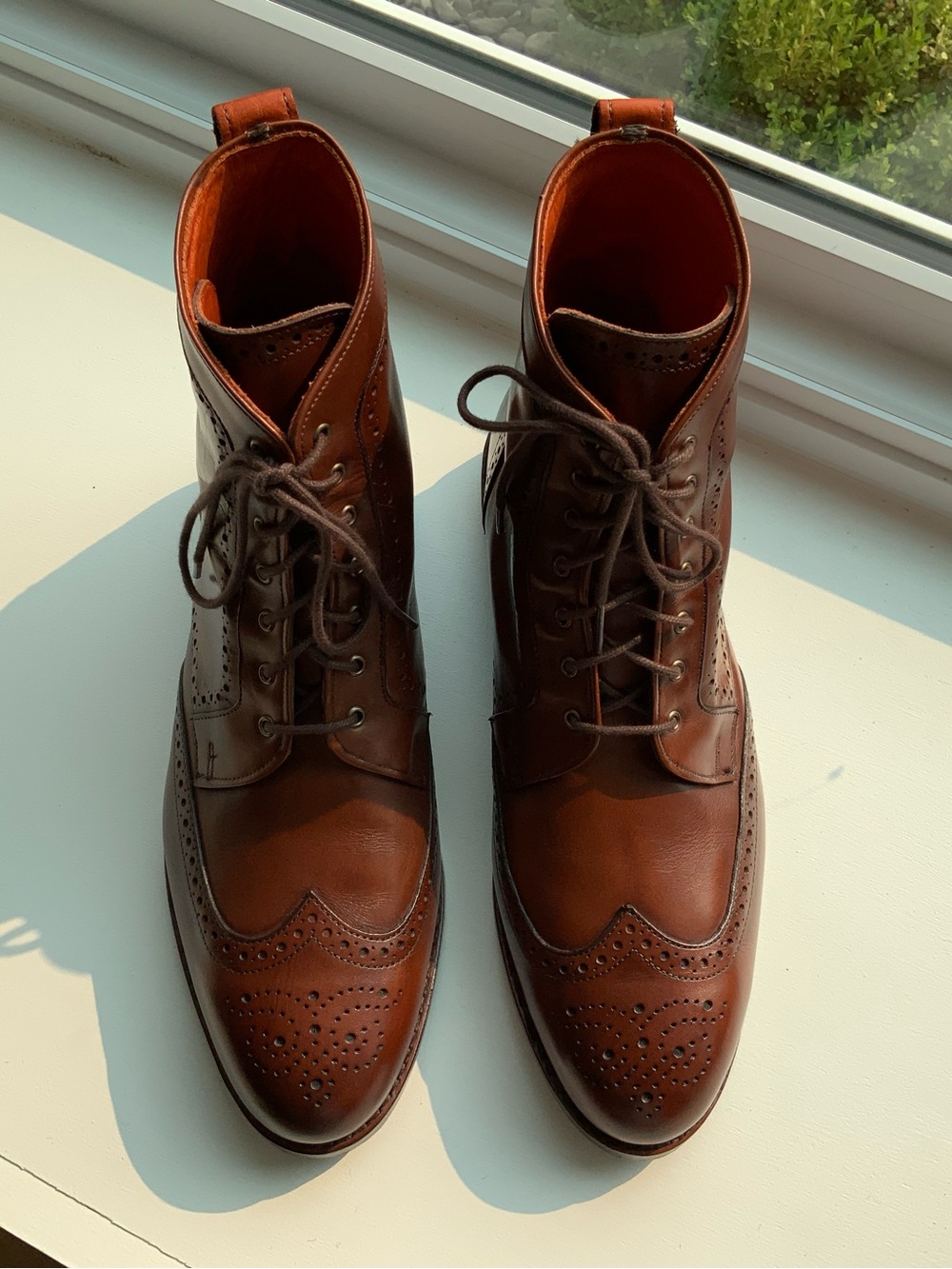 Allen Edmonds Dalton Wingtip Boots 
Color: Chili